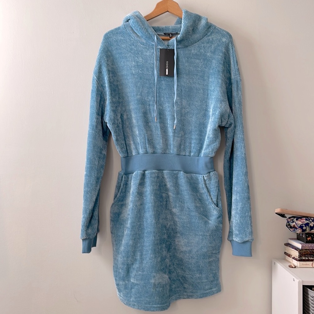 Fashion Nova NWT Hoodie Sweater Dress Blue Velour Knit Fitted Dress size Medium